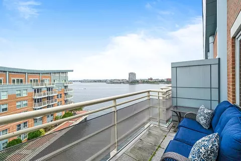 4 Battery Wharf #4608, Boston, MA 02109