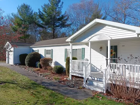 3301 Oak Pt, Middleboro, MA 02346