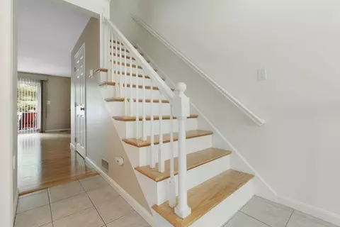 37 Constitution Ln #16, Danvers, MA 01923 photo 4
