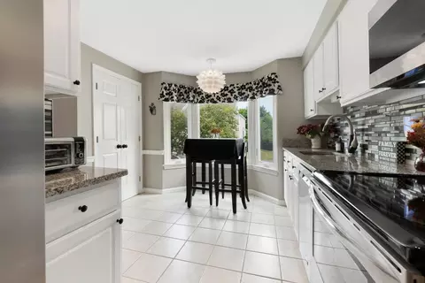 37 Constitution Ln #16, Danvers, MA 01923 photo 8