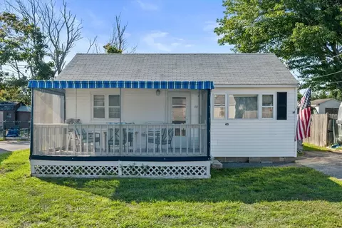 40 Macarthur Ln, Marshfield, MA 02050