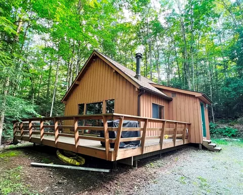 320 Highland Way, Sandisfield, MA 01255