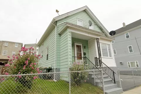 162 Jencks St, Fall River, MA 02723