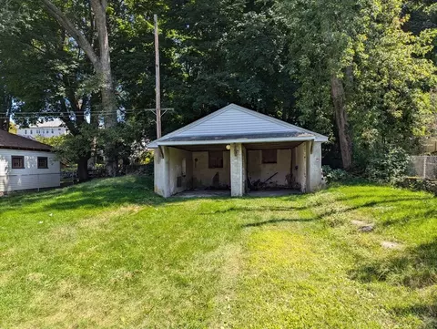 405 High St, Webster, MA 01570 photo 6
