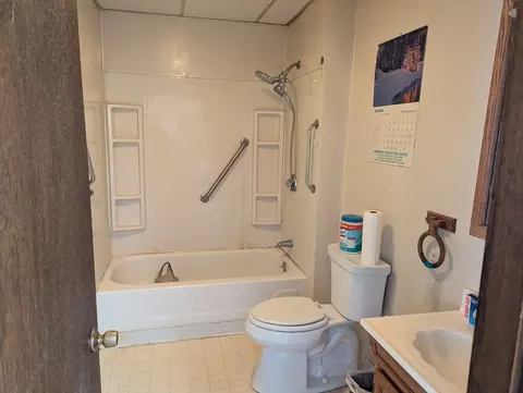 405 High St, Webster, MA 01570 photo 15