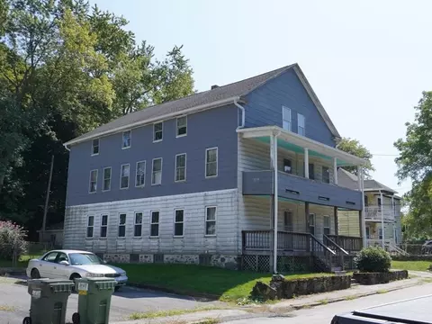 405 High St, Webster, MA 01570 photo 3