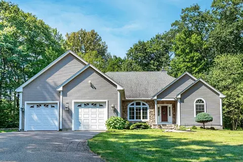 535 Central St, Leominster, MA 01453