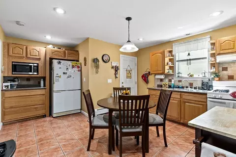 85-87 Shawmut, Fall River, MA 02720 photo 3