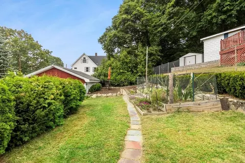 Exterior - 19 Conant Rd, Framingham, MA 01702 photo 5 of 6