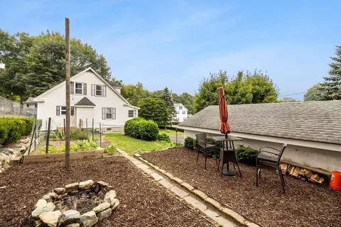 Exterior - 19 Conant Rd, Framingham, MA 01702 photo 4 of 6