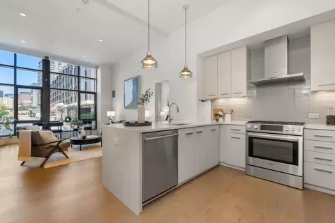 40 Traveler St #115, Boston, MA 02118