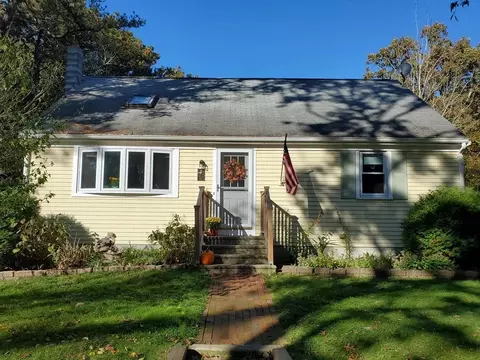 22 Frances Rd, Harwich, MA 02645