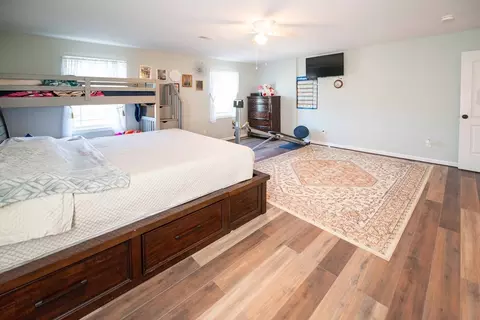 Other - 93 Elaine Cir, Springfield, MA 01109 photo 5 of 8