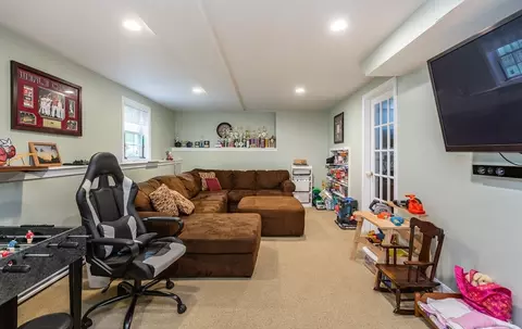 30 Pheasant Ln, Raynham, MA 02767 photo 27
