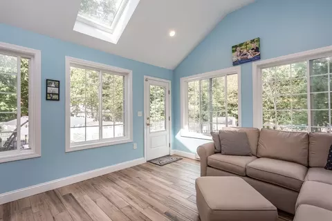 30 Pheasant Ln, Raynham, MA 02767 photo 10