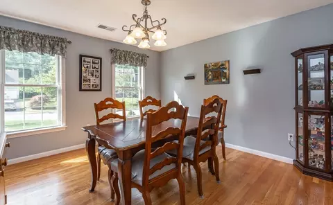 30 Pheasant Ln, Raynham, MA 02767 photo 4