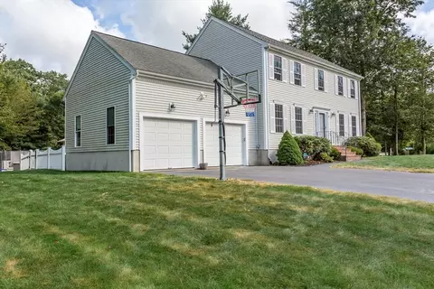 30 Pheasant Ln, Raynham, MA 02767 photo 36