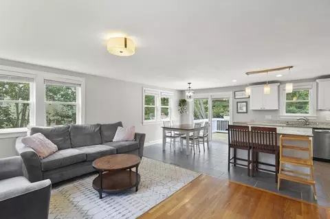 2 Hemenway Rd, Framingham, MA 01701 photo 7