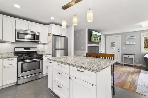 2 Hemenway Rd, Framingham, MA 01701 photo 9