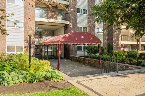 68 Main St #41C, Stoneham, MA 02180