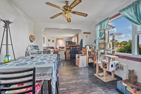 403 King Philip St, Fall River, MA 02724 photo 9