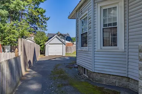 Exterior - 47 Rush St, Springfield, MA 01109 photo 4 of 11