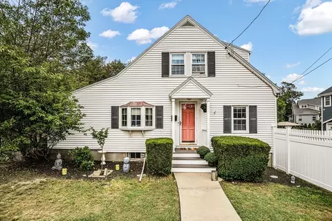 624 Randolph Ave, Milton, MA 02186