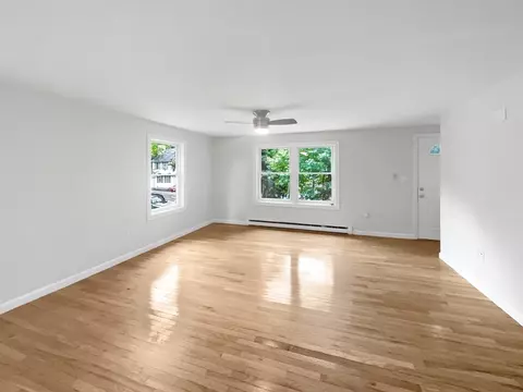 Living - 30 Manhattan Rd, Worcester, MA 01602 photo 1 of 4