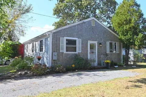 45 Holt Rd, Bourne, MA 02532