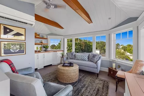 Living - 10 Monroe Rd, Marblehead, MA 01945 photo 4 of 4