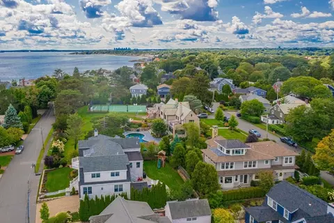 View/Area - 10 Monroe Rd, Marblehead, MA 01945 photo 4 of 4