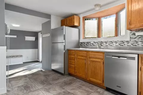 13 Porter St, Danvers, MA 01923 photo 12