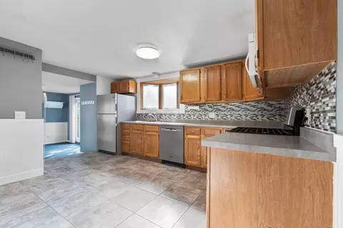 13 Porter St, Danvers, MA 01923 photo 11