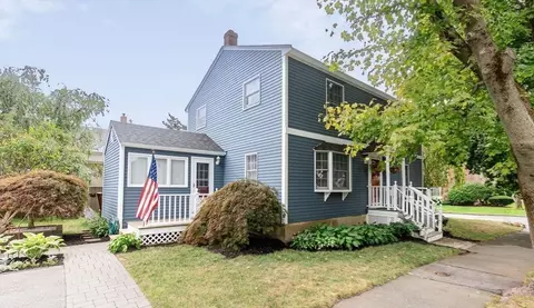 13 Porter St, Danvers, MA 01923 photo 2
