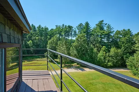 Exterior - 99 Hendrick St, Easthampton, MA 01027 photo 3 of 8