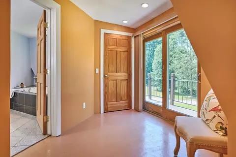 Entry Way - 99 Hendrick St, Easthampton, MA 01027 photo 1 of 4