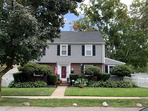 5 Burbank Rd, Medford, MA 02155