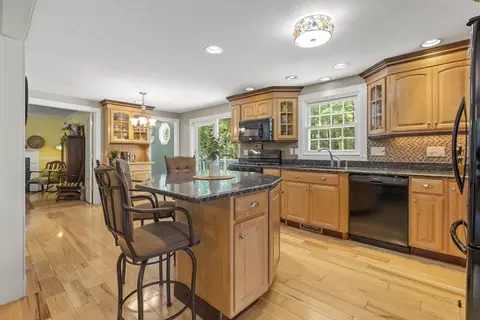 40 Blacksmith Rd, Dracut, MA 01826 photo 9