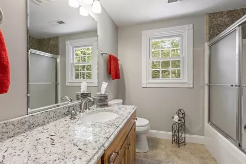 40 Blacksmith Rd, Dracut, MA 01826 photo 26
