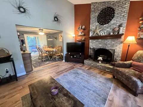 77 Darnell Rd, Worcester, MA 01606 photo 9