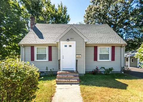 1166 Trapelo Rd, Waltham, MA 02452
