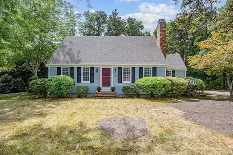 7 Arrowood Dr, Eastham, MA 02642
