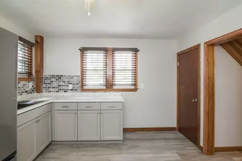 80 Colton St, Springfield, MA 01109 photo 6