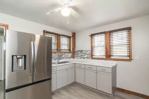 80 Colton St, Springfield, MA 01109 photo 5