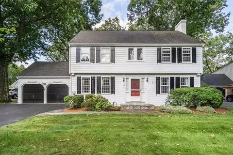 44 Whittier Rd, Wellesley, MA 02481