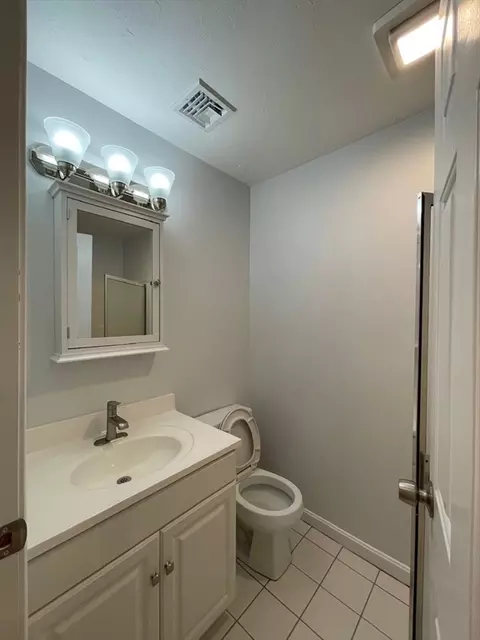 60 Maple St #G, Canton, MA 02021 photo 6