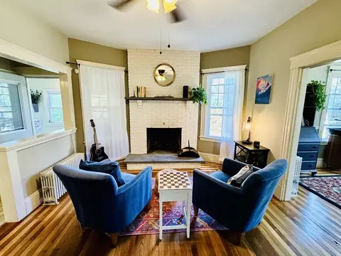 25 Lansdowne St, Brockton, MA 02301