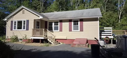 118 Franklin St, Douglas, MA 01516
