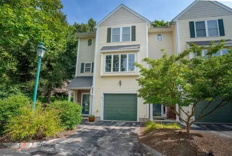 15 Groveland Commons Way #15, Groveland, MA 01834