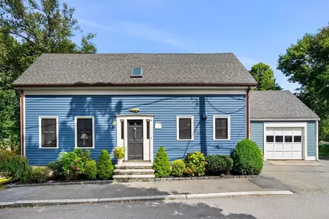 13 Abbot St, Marblehead, MA 01945